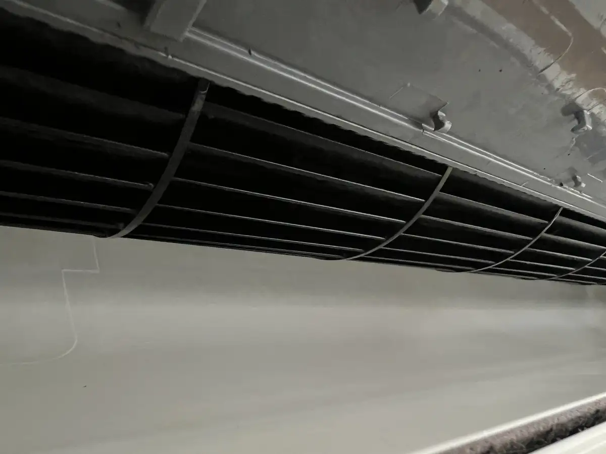 Entretien climatisation 06 & 83 : nettoyage clim + desinfection clim pour particuliers et pros